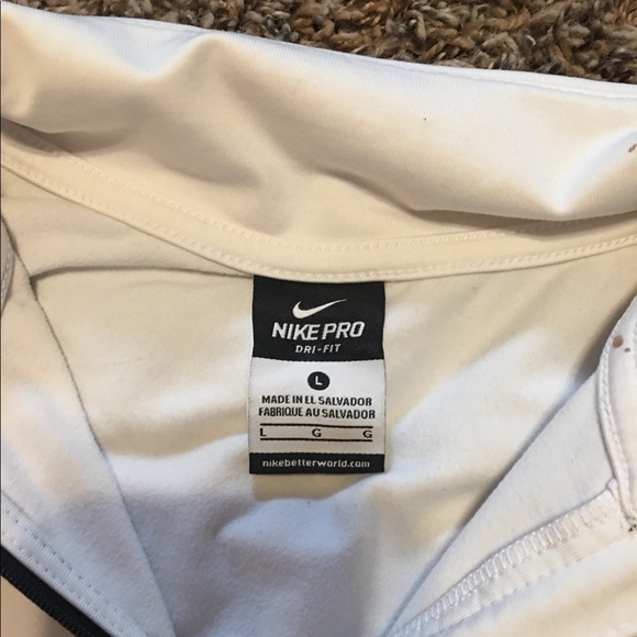Nike Jacket - Picture 3 of 4